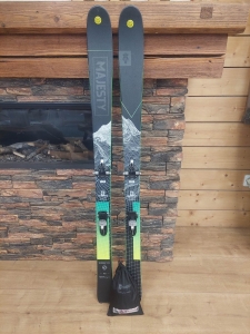 Majesty Superscout Carbon+ATK Easy Rent 10+Stoupací pásy
